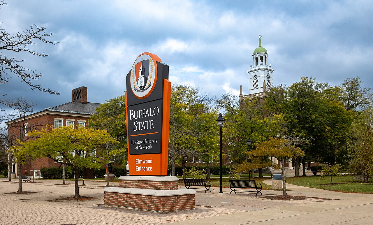 Elmwood entrance, Buffalo State University, SUNY Buffalo State University