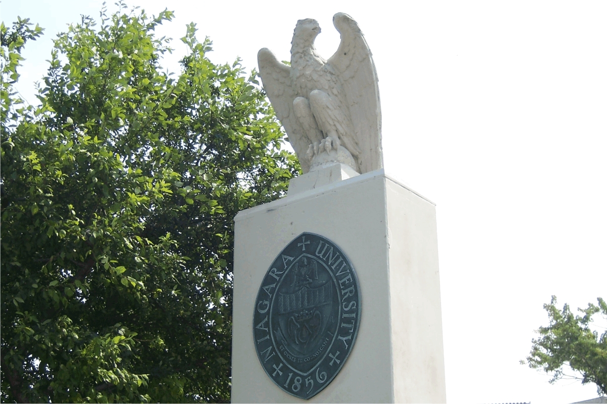 Niagara Univ main entrance column, Niagara University
