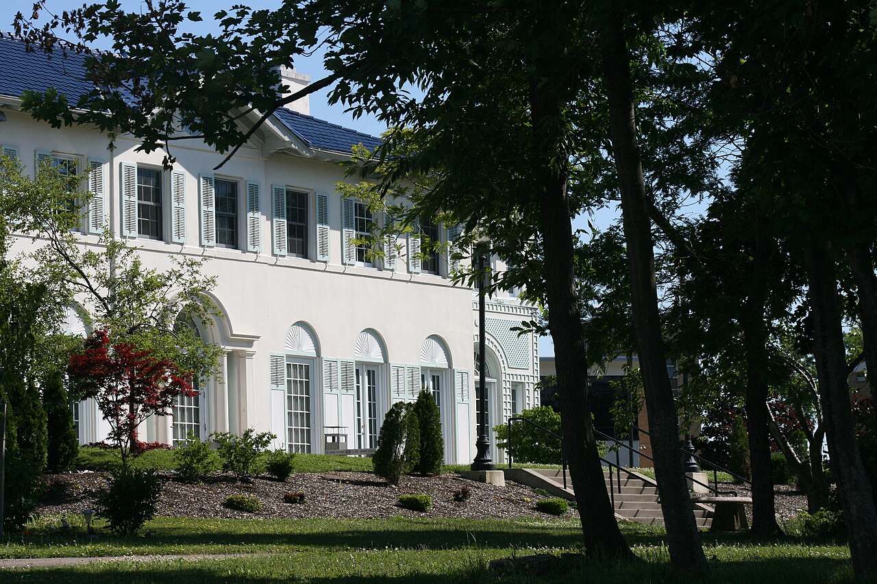 Rosary Hall, Daemen University